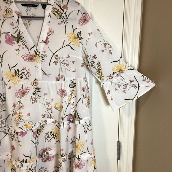 Vero Moda Women's Mini Floral Dress Size M Ruffles Bell Sleeves V-Neck - Picture 2 of 10